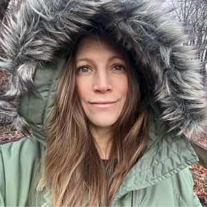 Meet your Posher, Posh